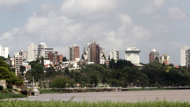 La Editorial Municipal de Paraná reeditará libros de autores locales sobre la historia de Paraná.