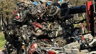 Realizaron la compactación de 300 motos retenidas en Puerto San Martín