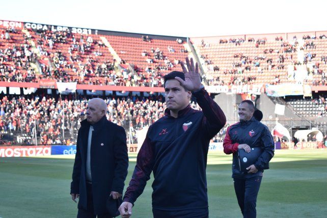 Colón, con dos regresos y tres bajas para recibir a Estudiantes (RC) Colón, con dos regresos y tres bajas para recibir a Estudiantes (RC)
