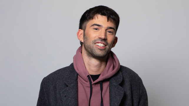 Pedro Rosemblat tiene 34 años y hace más de una década que se mueve entre las redes sociales y los medios de comunicación.