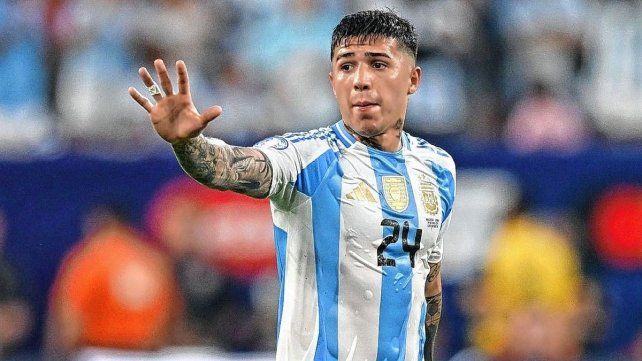 Enzo Fernández pidió disculpas luego de ser acusado de un acto de racismo. Enzo Fernández pidió disculpas luego de ser acusado de un acto de racismo.