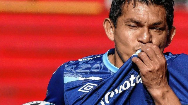 Pulga Rodríguez, entre la salida de Colón y el rumor que divide Tucumán: Gusta mucho