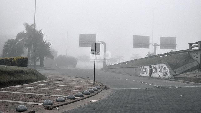 Las postales de Santa Fe bajo la niebla del domingo