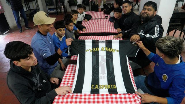 La camiseta blanquinegra de Sparta