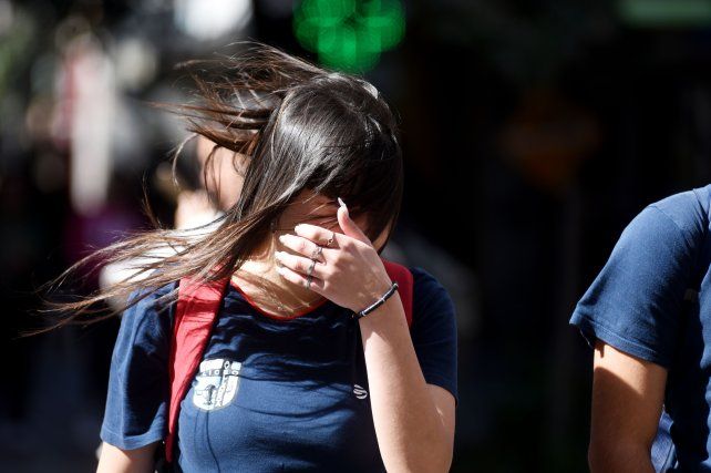 El tiempo en Rosario: jueves con fuertes ráfagas que seguirían hasta el sábado