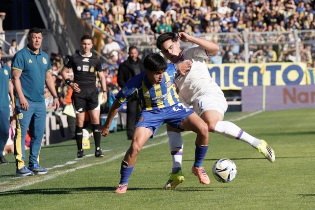 Elías Verón jugará su segundo partido como titular en el primer equipo de Central.