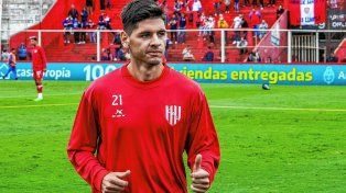 Méndez rompe el molde con un nuevo esquema y cambia casi medio equipo