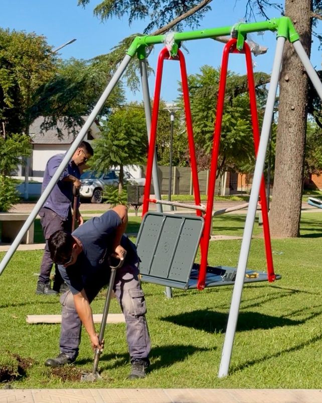 Incorporan juegos inclusivos en espacios públicos del departamento General López