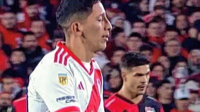 Rodrigo Aliendro sufrió una nueva lesión que lo dejará al margen de River durante varias semanas.