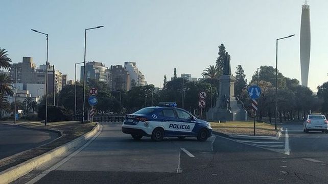 Un joven que escapaba de una pelea cayó de un puente de 7 metros de altura en la ciudad de Córdoba.
