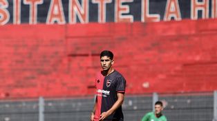 Ante las ausencias obligadas de Banega, Regiardo y Gómez Mattar, el que tiene grandes chances de ser titular en Newells es Mereles.&nbsp;