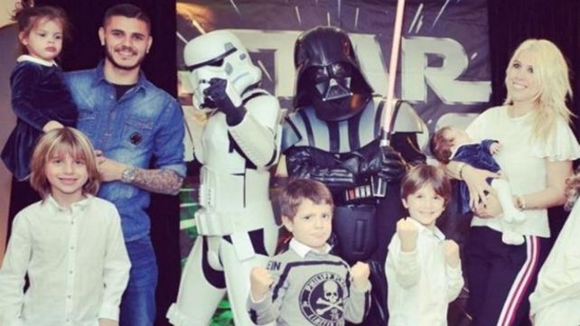 La familia a pleno en el súper festejo de los varones de Wanda.