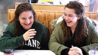 Dos amigas de Nueva Orleans descubren que son hijas del mismo donante de esperma