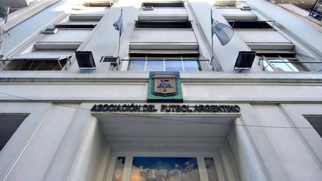 La AFA avanza en las investigaciones contra Riestra y Sagra