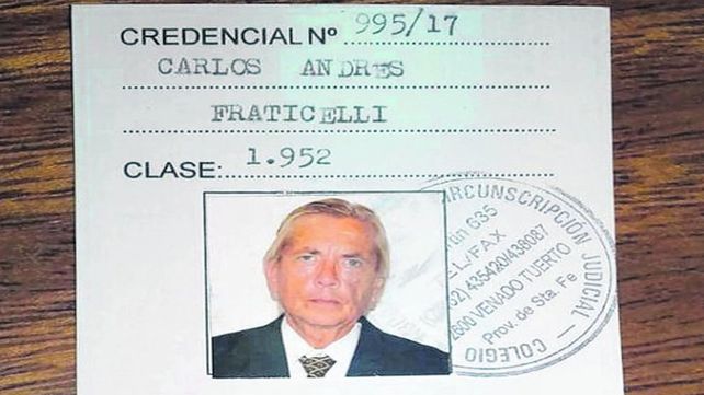 Carlos Fraticelli ahora ejercerá como abogado
