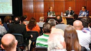 Festram conmemoró 30 años de democracia con el Estatuto Municipal