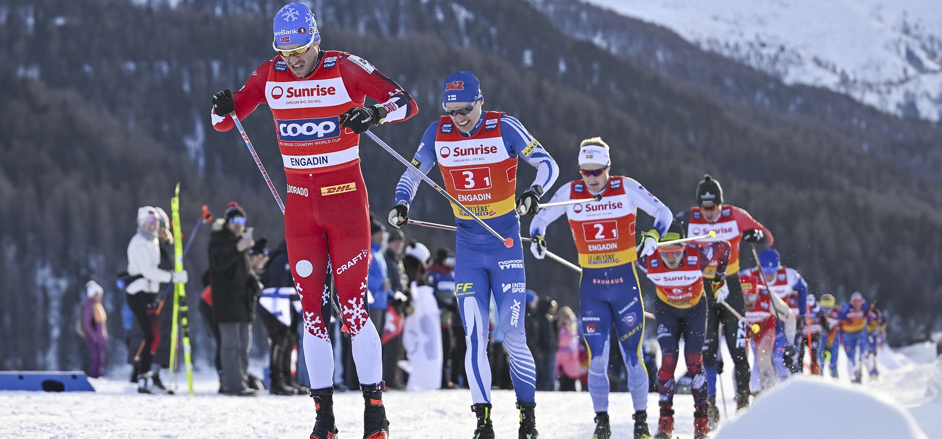 De izquierda a derecha, Paal Golberg de Noruega, Livo Niskane de Finlandia y Jens Burman de Suecia compiten durante el relevo mixto de esquí de fondo en Silvaplana, Suiza, el viernes 24 de enero de 2025. (Gian Ehrenzeller/Keystone vía AP) De izquierda a derecha, Paal Golberg de Noruega, Livo Niskane de Finlandia y Jens Burman de Suecia compiten durante el relevo mixto de esquí de fondo en Silvaplana, Suiza, el viernes 24 de enero de 2025. (Gian Ehrenzeller/Keystone vía AP)