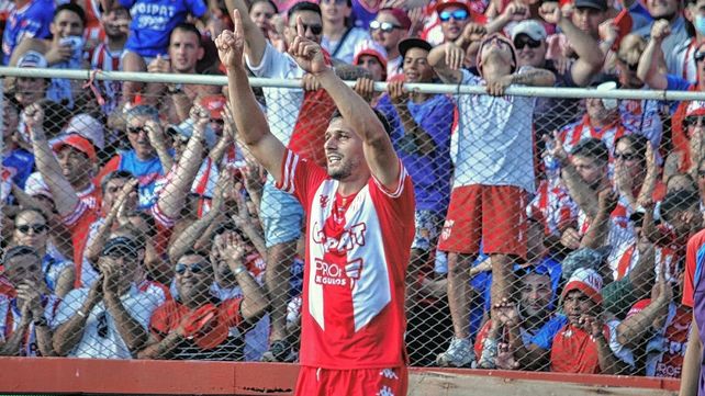 Juan Manuel García volvió a dejar su sello goleador para que Unión se meta en la Copa Sudamericana 2022.