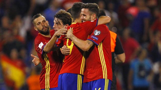 España logró su pasaje al Mundial, mientras que Italia debe seguir esperando