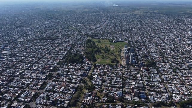 Las autoridades sanitarias confirmaron tres casos positivos en la ciudad capital.