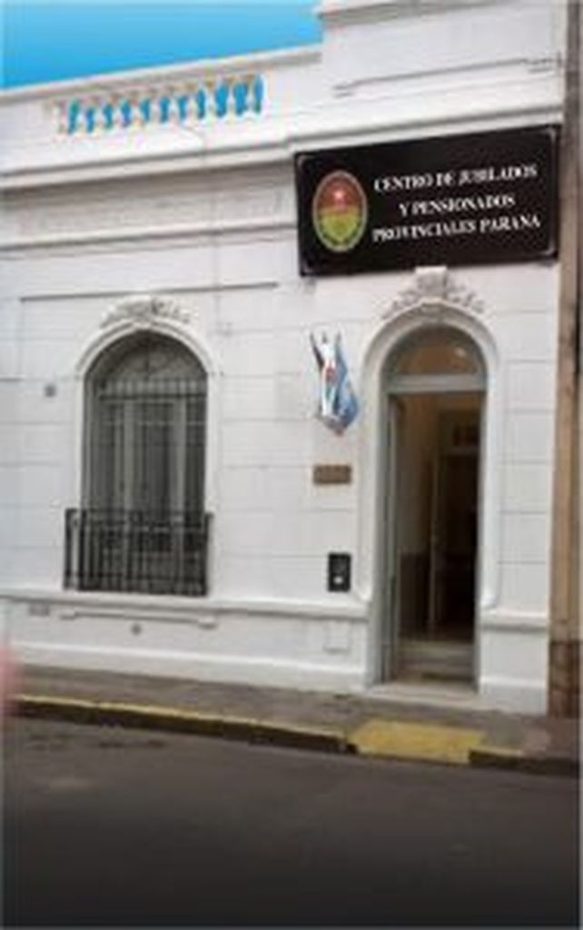 Jubilados y pensionados de Paraná, a la pileta