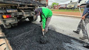 Paraná: avanzan los trabajos de bacheo en Almafuerte y distintos sectores de la ciudad