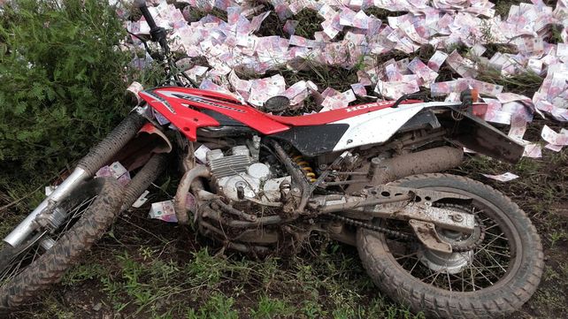 Ladrones en moto roban en un correo dos millones de pesos del pago a jubilados