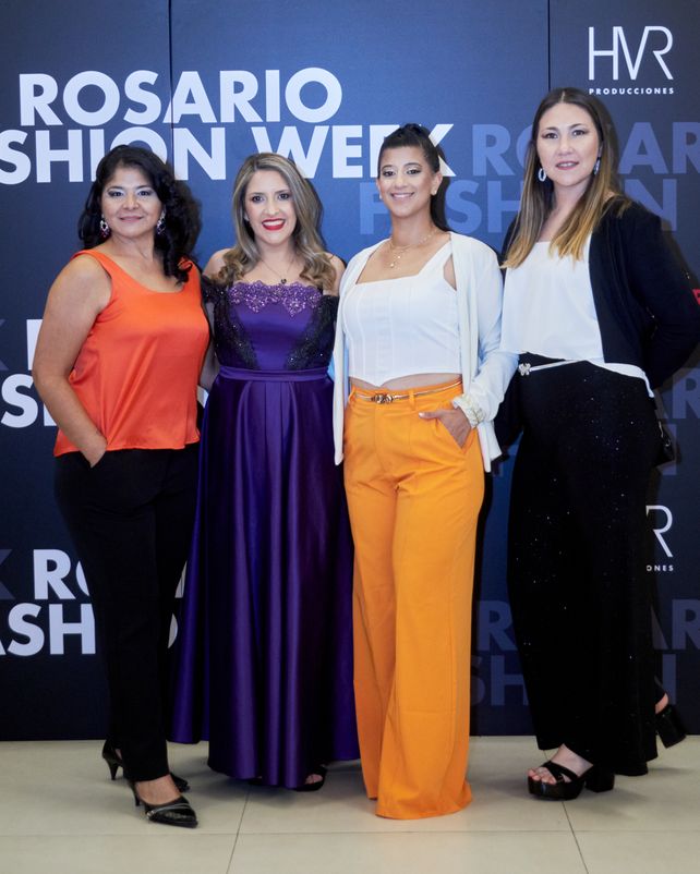 Luisa Gerez, Claudia Pujato, Brenda Vera y Fernanda Corman.  