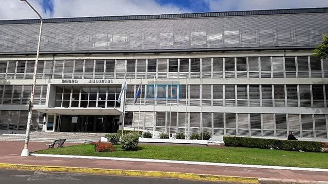 Probation por ofrecer servicio de psicología sin el título
