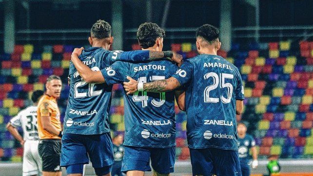 Independiente Rivadavia ganó de visitante.