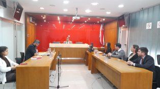 Pena condicional y reglas de conducta para docente que chocó y mató a dos hermanos
