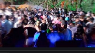 Instagram: arma fiestas clandestinas y admite que paga coimas a policías para que no las interrumpan