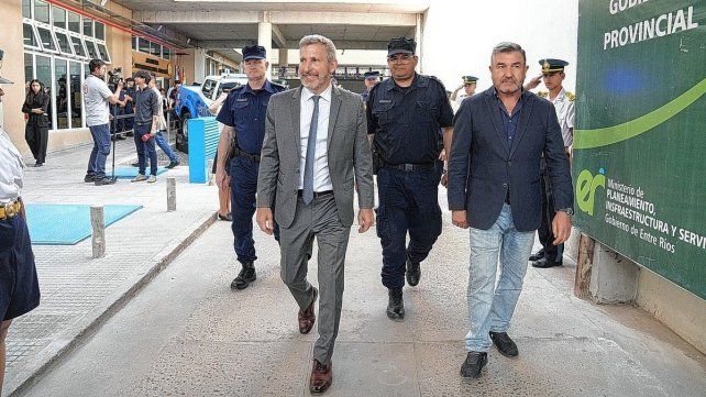 Frigerio recorrió la nueva Jefatura Departamental de Paraná: permitirá ahorrar 60 millones de pesos al año.