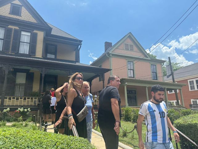 La casa de la infancia del líder social.