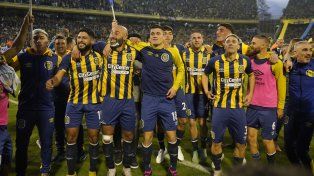 Los jugadores de Central celebran tras el triunfo en el clásico. A las pocas horas ya estaban entrenando.