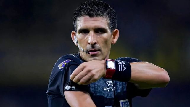 Andrés Merlos (foto) y Fernando Echenique serán los árbitros de los partidos de Newells y Central.&nbsp;