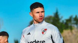 ¿Vuelve Adam Bareiro? River Plate evalúa su regreso tras la baja de Sebastián Driussi.