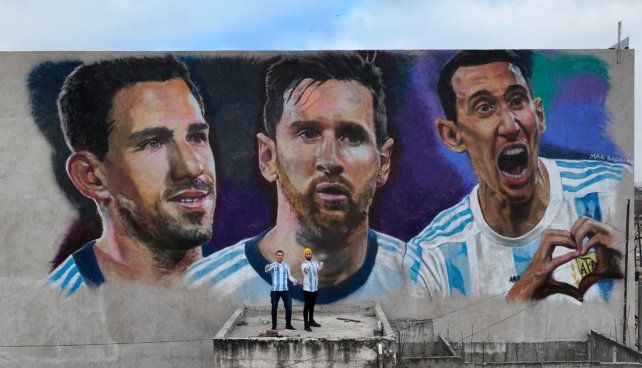Messi, Di María y Maxi Rodríguez quedaron inmortalizados en un mural en barrio Belgrano