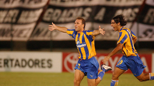 Central ganó por última vez en su historia en esu primer partido en la Libertadores en 2004.