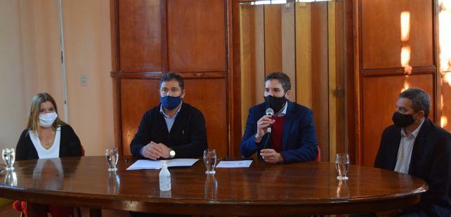 Las clases en Entre Ríos podrían comenzar por las escuelas rurales