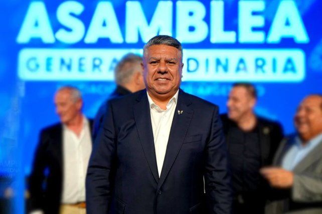 Colón: Tapia felicitó a José Alonso tras su triunfo en las elecciones