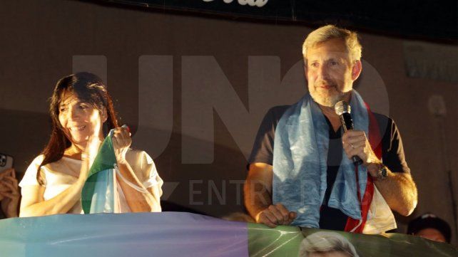 Rogelio Frigerio ganó en fórmula con Alicia Aluani.