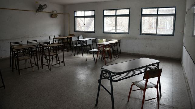 Segundo día de paro docente: lejos de un acuerdo, gobierno y gremios endurecen sus posturas