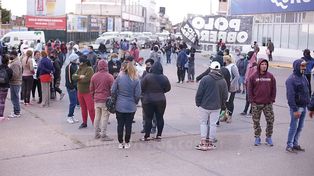 El Polo Obrero corta Cinco Esquinas en Paraná