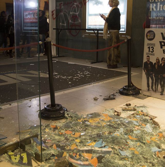 Incidentes en la estreno de la película de Santiago Maldonado