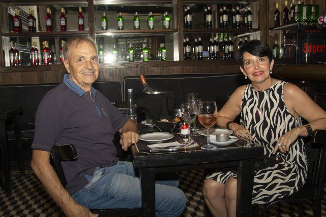Rubén Llenas y Gabriela Di mauro.   
