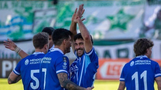 Ferro trastabilló otra vez y Colón desperdició una oportunidad de oro