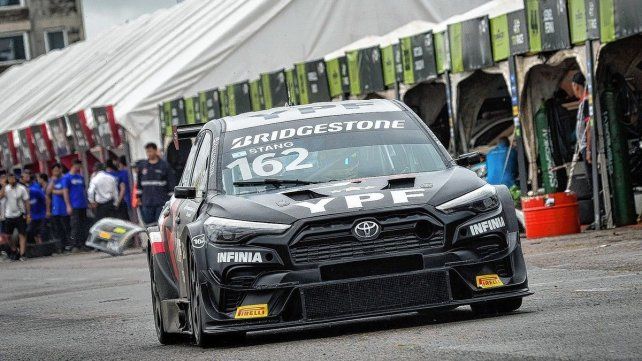 El piloto de Crespo largará adelante en la final de este domingo en Junín.