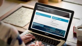 Desde abril, la factura electrónica será obligatoria para los monotributistas