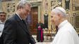 El rector de la Universidad Católica de Santa Fe junto al Papa León XIV: saludo afectuoso y un regalo especial